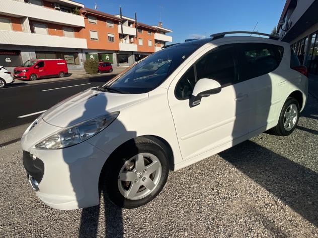 Peugeot 207 1.4 8V 75CV SW Energie Sport - Foto 8