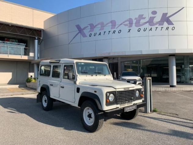 LAND ROVER Defender 110 2.5 Td5 cat Station Wagon 9 POSTI rif. 23949092 - Foto 2