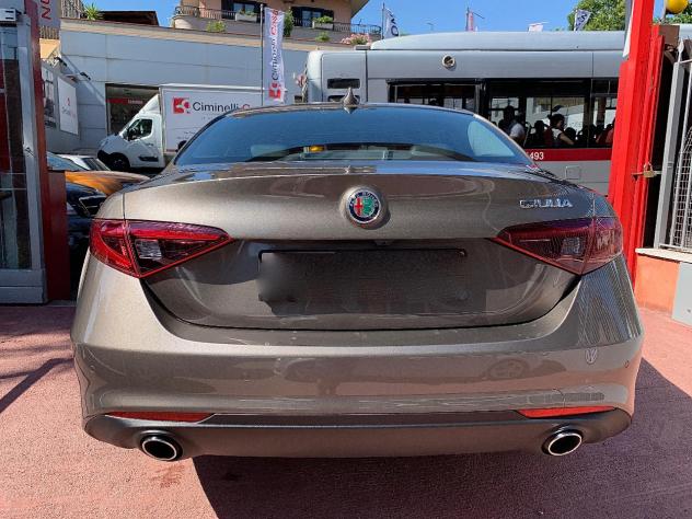 Alfa Romeo Giulia 2.2 Turbodiesel 180 CV KAMERA VETTURA AZIENDALE - Foto 5