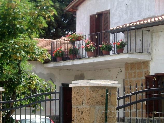 Orvieto (Fraz. Tordimonte) - Vendesi abitazione indipendente ristrutturata composta da due appartamenti con garage e area esterna - Foto 10