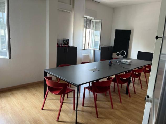 Immobile di 330 m² con più di 5 locali in affitto a Rezzato - Foto 10