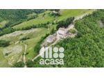 CASALE con CAPANNONI e TERRENO AGRICOLO