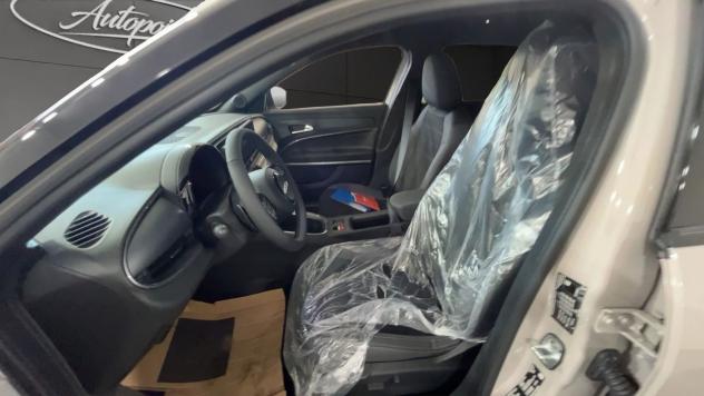 FIAT 600 1.2 Hybrid 145cv Sport - Foto 9