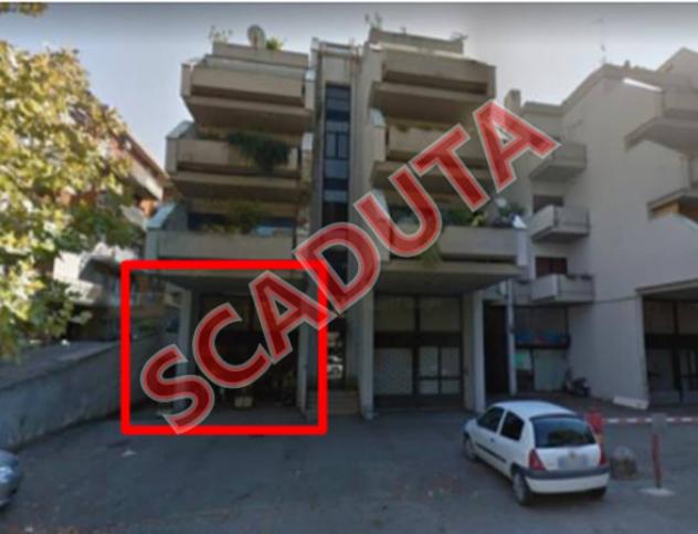 Immobile in asta di 374 m² con più di 5 locali in vendita a Teramo