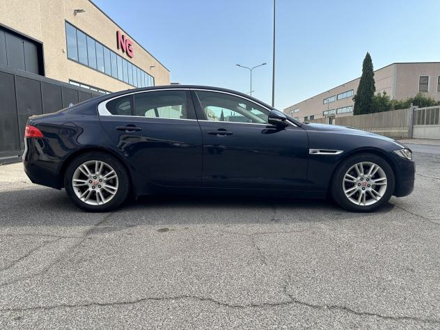 Jaguar XE XE 2.0d Prestige Business edition 180cv - Foto 7