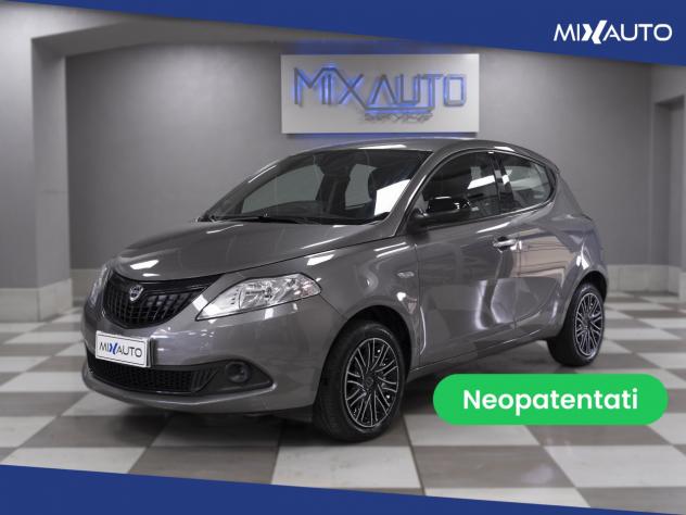 Lancia Ypsilon 1.0 Firefly Hybrid Silver 70CV 5 Porte