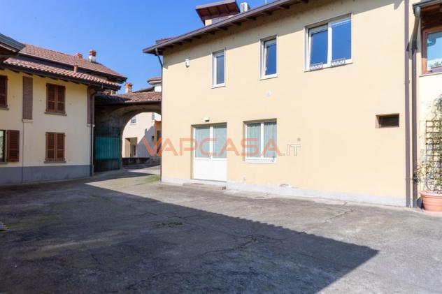 PORZIONE DI CASA INDIPENDENTE IN CORTE - Foto 2