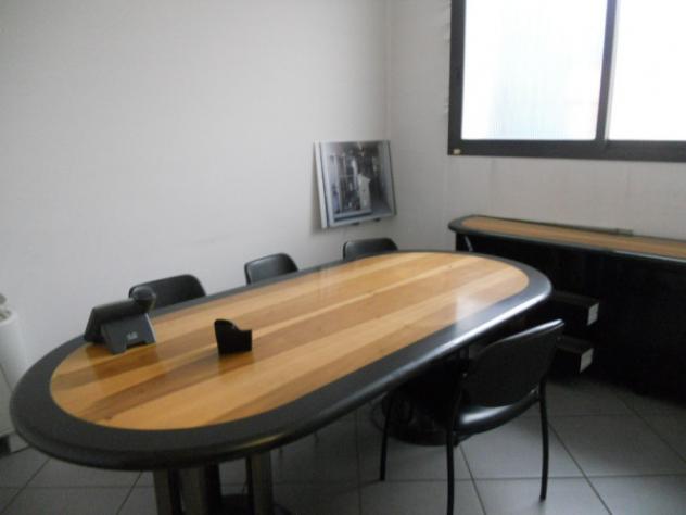 Immobile di 950 m² con più di 5 locali in affitto a Rho - Foto 17