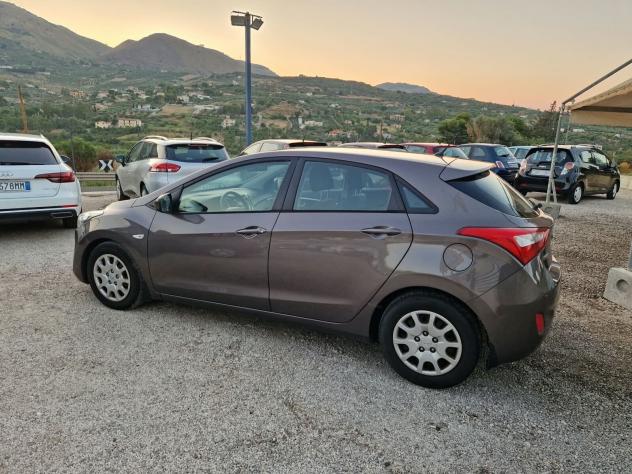 Hyundai i30 1.4 CRDi 5p. 90 CV - Foto 8