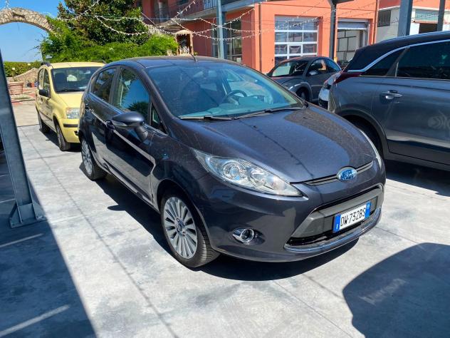 Ford Fiesta 1.6 TDCi 90CV 5 porte DPF Titanium (A47) - Foto 5