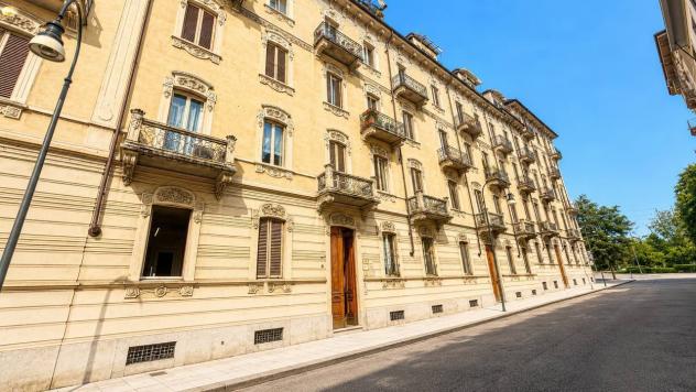 Quadrilocale in vendita a Torino