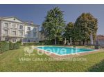 Appartamento di 192 m² con più di 5 locali e box auto doppio in vendita a M &hellip;