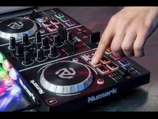 DJ -SERATE SILENT DISCO FESTE IN SPIAGGIA E GESTIONE SHOW SERALI