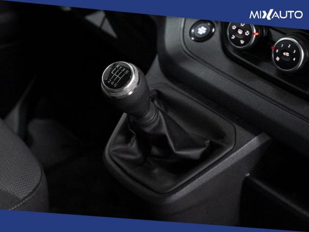 RENAULT Trafic Passenger 2.0 Blue DCI 150CV L2 Authentic - Foto 13