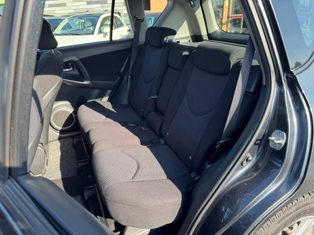 Toyota RAV 4 2.2 D-4D 136CV 5P LUXURY 2006 - Foto 6