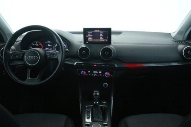 AUDI Q2 1.6 TDI S tronic Sport Fari LED/Pack Black rif. 22401887 - Foto 9