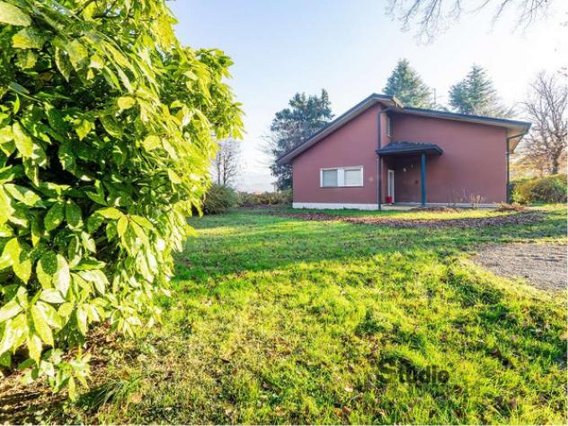 Villa di 260 m² con 5 locali e box auto in vendita a Garbagnate Monastero - Foto 2