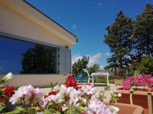 Villa panoramica con giardino di pertinenza - Foto 5