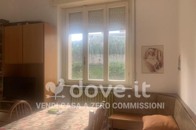Casa indipendente di 253 m² con più di 5 locali e posto auto in vendita a Veduggio con Colzano - Foto 4