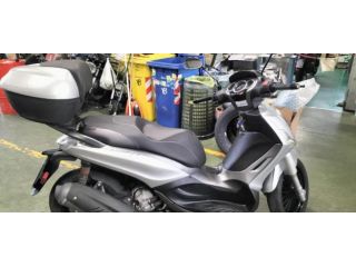 Piaggio - BEVERLY 300 I.E. - Km. 9000, Euro 2800