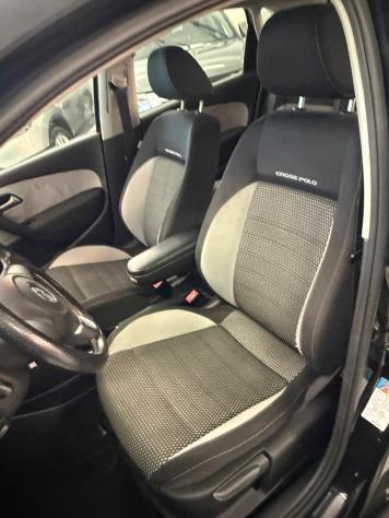 Volkswagen Polo Cross 1.6 TDI 90CV DPF - Foto 8