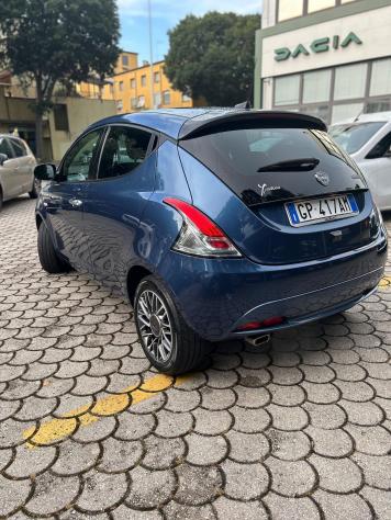 Lancia Ypsilon 1.0 FireFly 70cv Hybrid Gold Plus - Foto 6