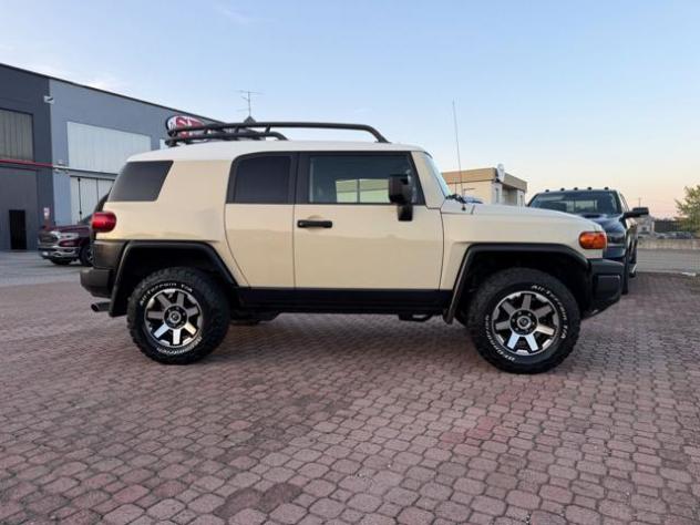 TOYOTA FJ Cruiser 4.0 V6 4X4 BELLISSIMA COME NUOVA! rif. 21348692 - Foto 5