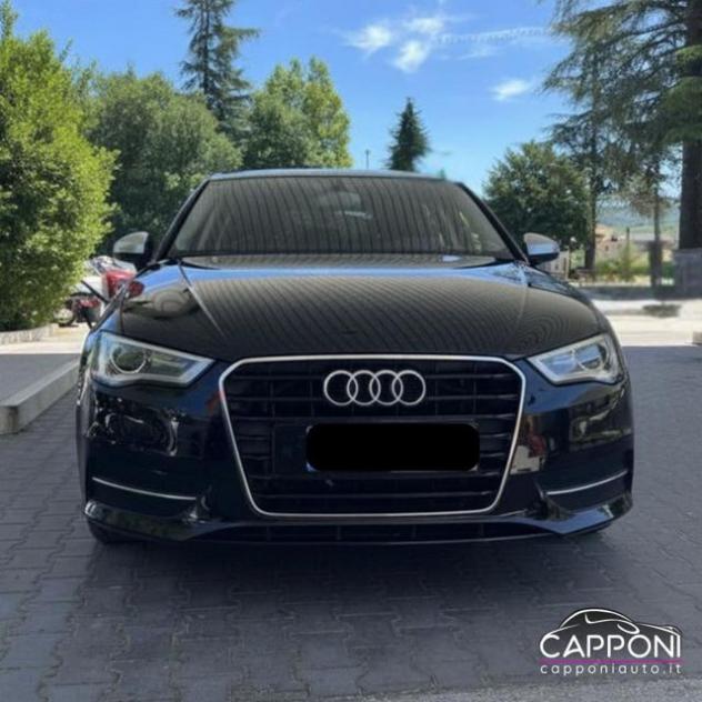 AUDI A3 SPB 1.6 TDI S tronic S Line rif. 23811952 - Foto 2