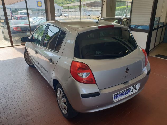 RENAULT CLIO 1.2 RIP CURL - Foto 3