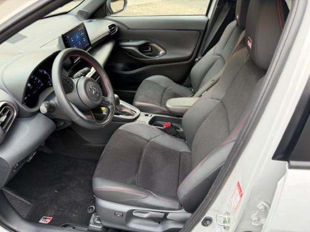 TOYOTA Yaris Cross 1.5 Hybrid 5p. E-CVT GR SPORT rif. 23480468 - Foto 8