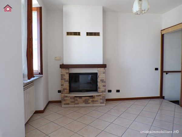Casale Litta - casa semindipendente con 2 appartamenti - Foto 10