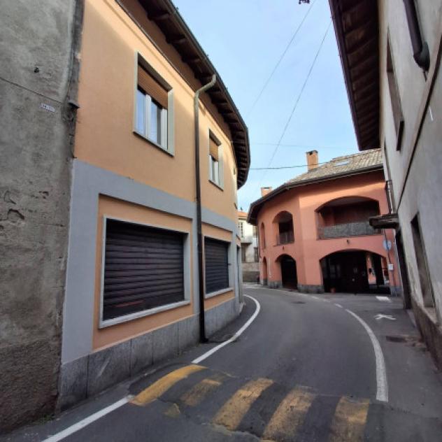 Immobile di 112 m² con 2 locali in vendita a Gazzada Schianno - Foto 10