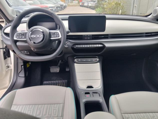 Fiat 600 Hybrid 110 CV DCT MHEV La Prima KM 0 - Foto 7