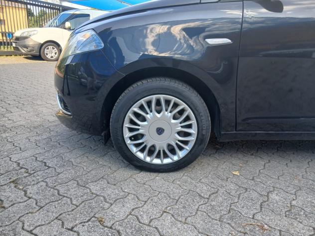 Lancia Ypsilon 1.2 69 CV 5 porte GPL Ecochic Silver. - Foto 8