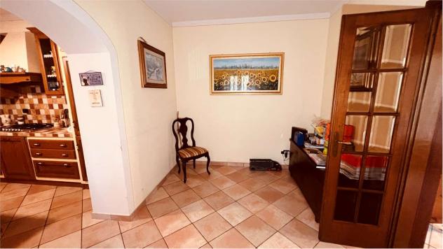 VBF segr 295 - SPLENDIDA BIFAMILIARE RISTRUTTURATA CON GIARDINO E GARAGE - Foto 8
