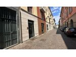 NEGOZIO DI 60 MQ CON VETRINA IN CENTRO LECCO