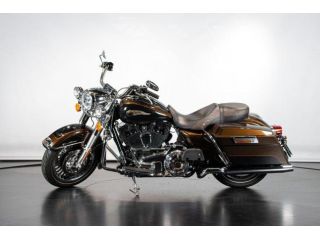 Harley-Davidson - CVO - Custom Vehicle Operations - 1800 Road King- FLHRSE