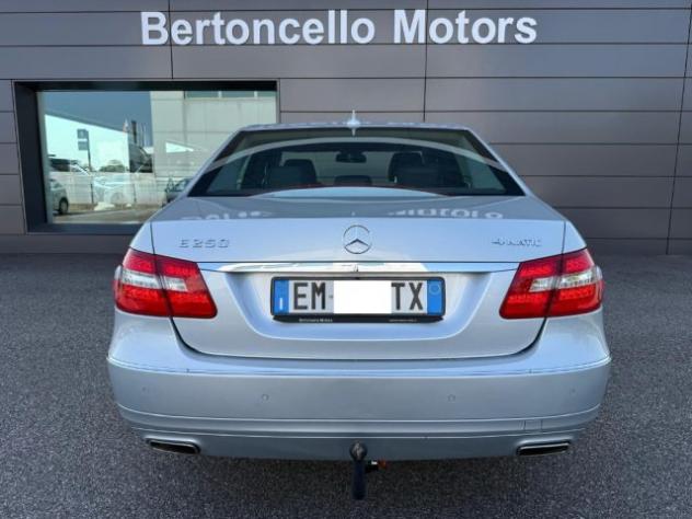 MERCEDES-BENZ E 250 2.2 CDI 204cv BlueEFFICIENCY 4Matic Avantgarde rif. 23976879 - Foto 5