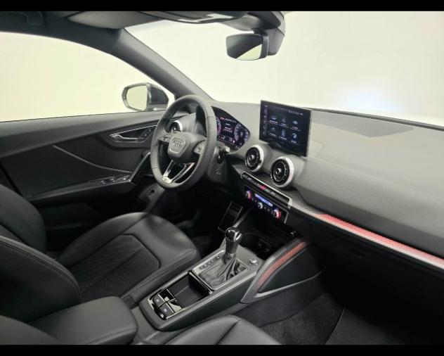 AUDI Q2 35 TFSI S-TRONIC IDENTITY BLACK rif. 24057975 - Foto 3