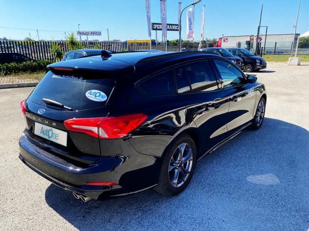 Ford Focus 1.5 TDCI 120CV SW TURNIER ST-LINE - Foto 2