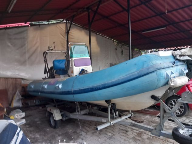 gommone carena in vetroresina motore yamaha 40 hp 4 tempi