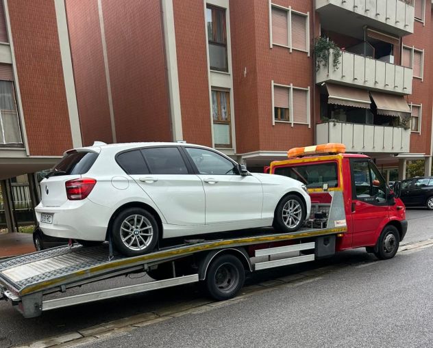 Trasporto auto e cose con carroattrezzi soccorso stradale - Foto 4