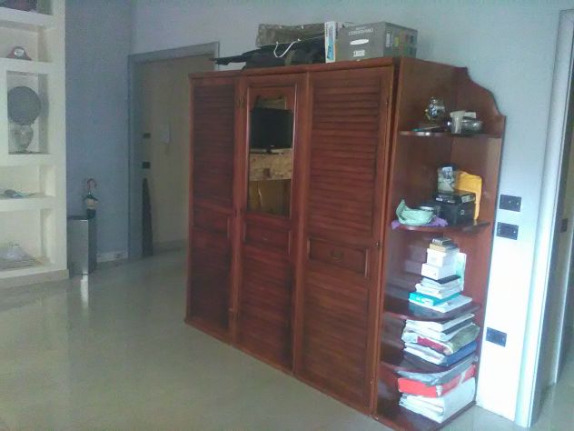VENDO ARMADIO COPONIBILE IN LEGNO OTTIMO STATO “STILE MARINA”