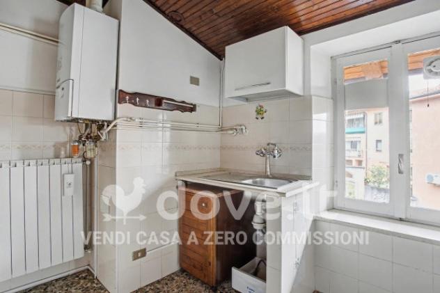 Appartamento di 161 m² con più di 5 locali in vendita a Caravate - Foto 3