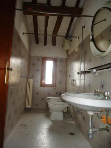 APPARTAMENTO di 4 vani e di 85 mq (GAMBASSI TERME) rif. G 98 - Foto 5