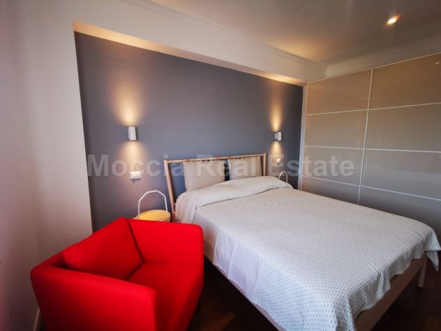 MOCCIA TRILOCALE ARREDATO NUOVO MODERNO CENTRO CON BOX (LU) - Foto 2