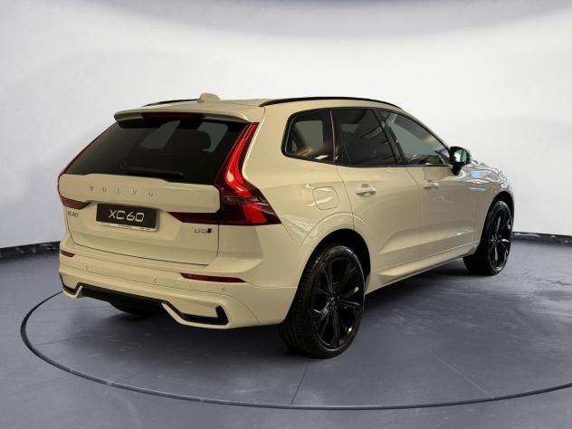 Volvo XC60 B5 AWD automatico Plus Dark - Foto 4