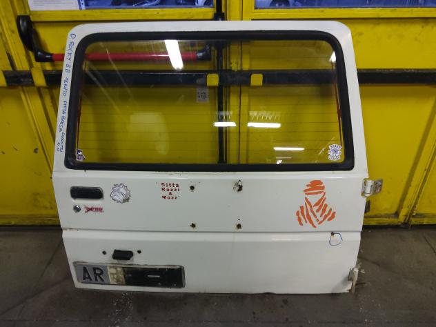 PORTELLONE POSTERIORE COMPLETO DAIHATSU Rocky Serie 3Y (8402)