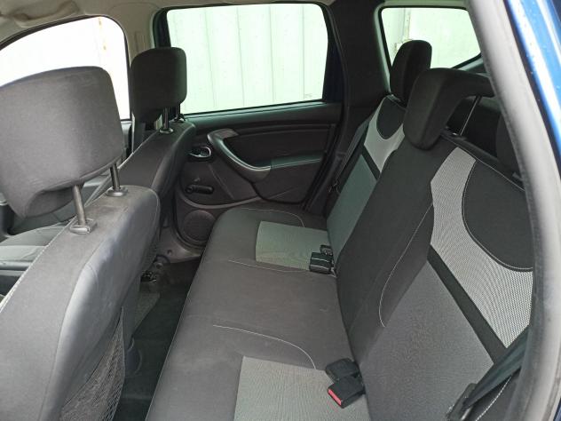 Dacia Duster 1.5 dCi 110CV Laurte NAVI EURO 6 - Foto 7