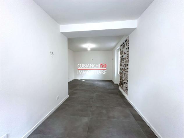 V000768 - INTRA, VILLA CON CORTILE IN CLASSE A2 - Foto 14